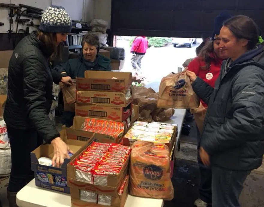 Teachers feeding kids during the West Virginia strike